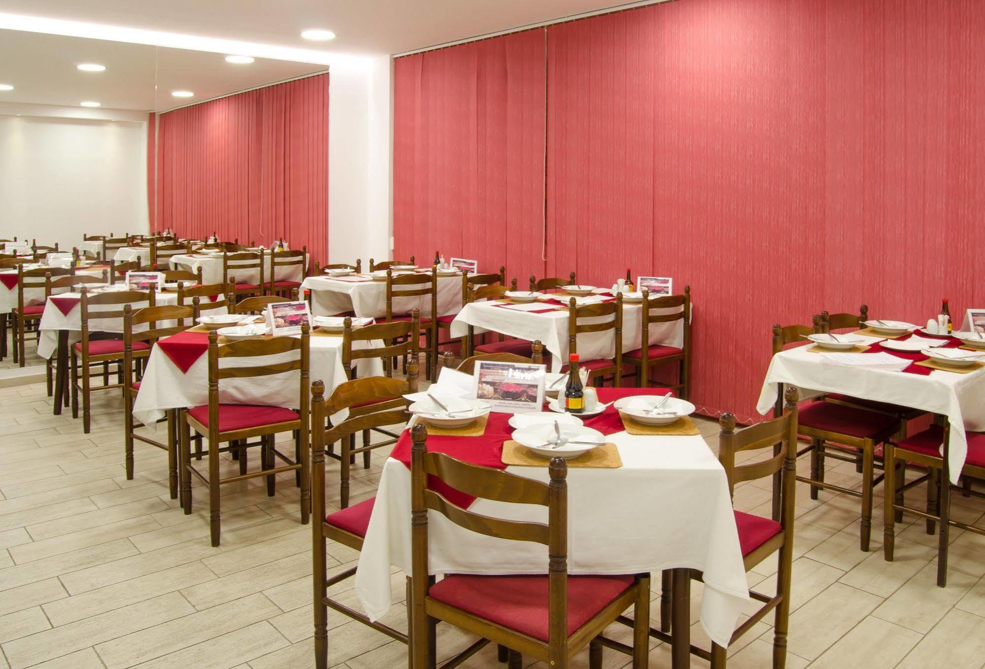 Hotel Maria اوسترافا المظهر الخارجي الصورة